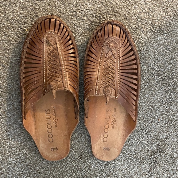 Coconuts by Matisse Tan Woven Slip-On Loafers - Picture 1 of 2